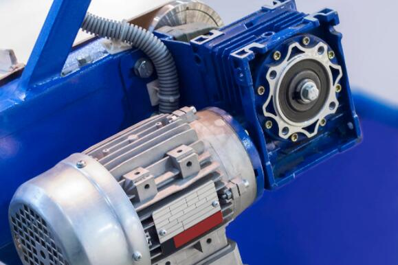 杰克缝纫机节能电机节能吗（介绍杰克缝纫机的能源利用率）