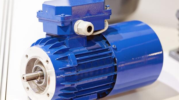 单相电机如何产生旋转磁场（详细剖析单相电机的工作原理）