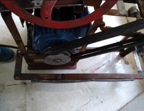 途锐悬挂调节电机总响，解决途锐悬挂调节电机总响的方法